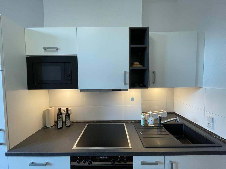 Lucky Stays Ls01 - Vollausstattung - Zentrum - Aufzug - Grosse Kueche - 2 Zimmer - Smart-Tv Magdeburg Exterior photo